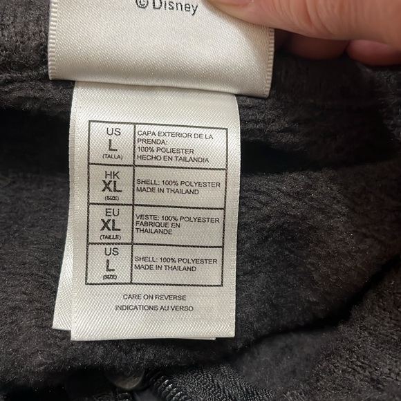 Disney Qtr Zip Gray Fleece with Pockets L Authentic Logo Chest Main Street USA - Picture 5 of 8